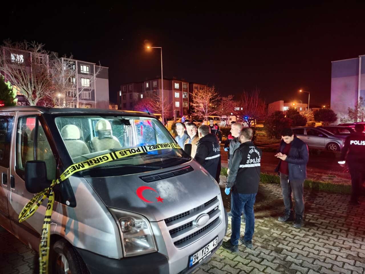 3 çocuk babası inşaat ustası, evinin önünde öldürüldü 7